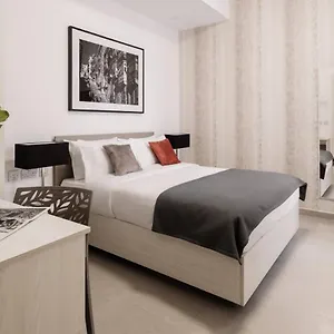Hotel Urban Isle